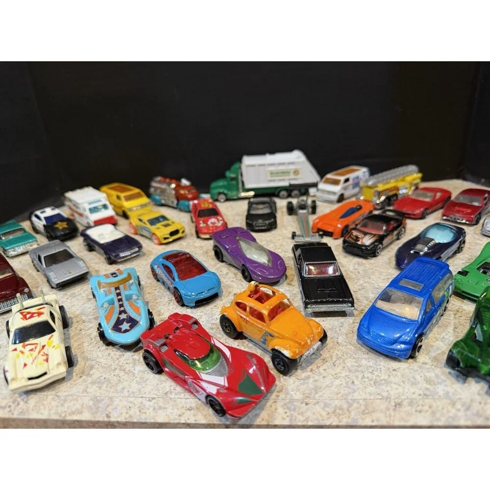 Lot of 39 Hot Wheels from the 90's and 2000's